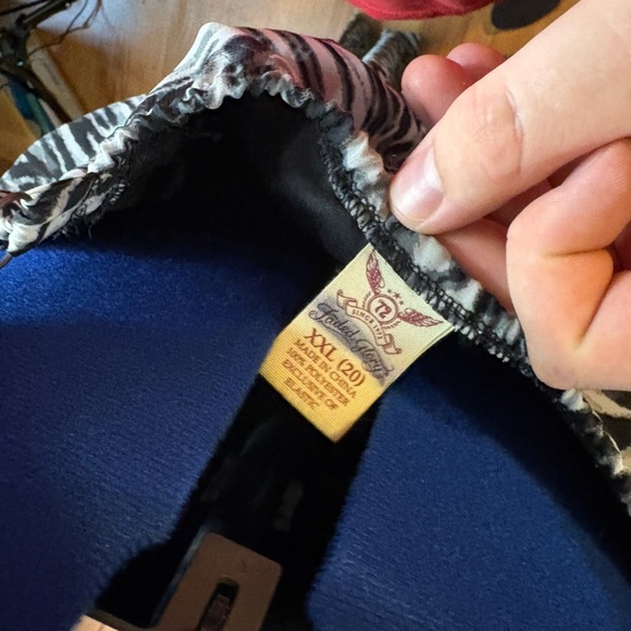 Faded Glory Black and White Animal Print Maxi Dress - Picture 3 of 3